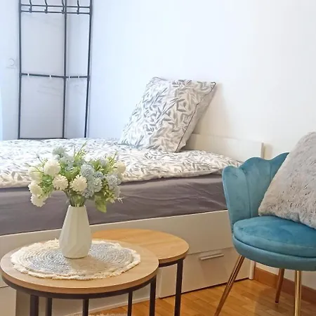Apartment Petite Touche Douceur - Avec Parking Et Terrasse Proche La Defense Suresnes