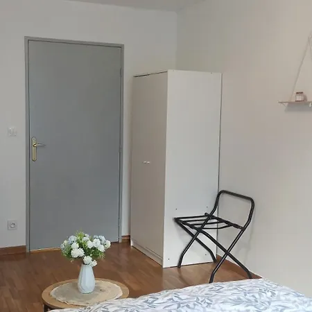 Petite Touche Douceur - Avec Parking Et Terrasse Proche La Defense *