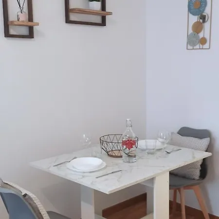 Apartment Petite Touche Douceur - Avec Parking Et Terrasse Proche La Defense Suresnes