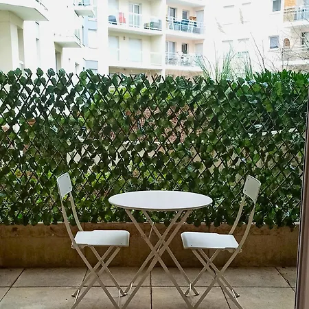 Apartment Petite Touche Douceur - Avec Parking Et Terrasse Proche La Defense *