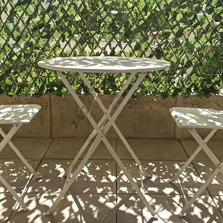 Petite Touche Douceur - Avec Parking Et Terrasse Proche La Defense *